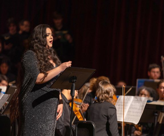 Kaylie Diggs, student soprano soloist