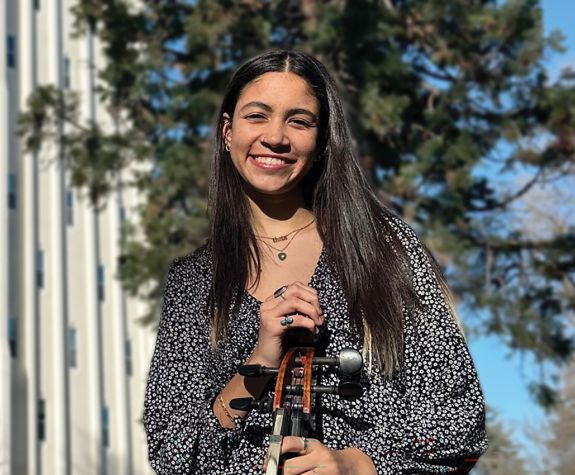 Cellist Hasina Torres