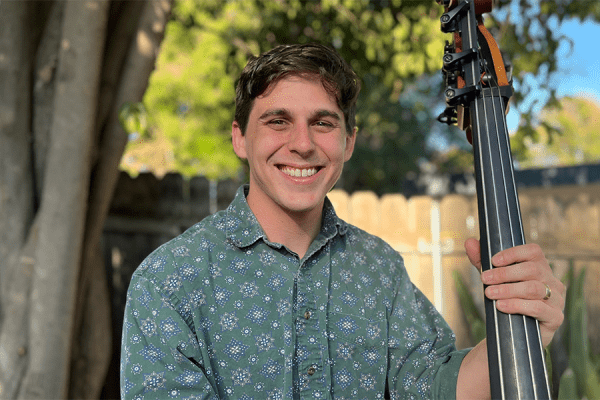 Andrew Mell, bass