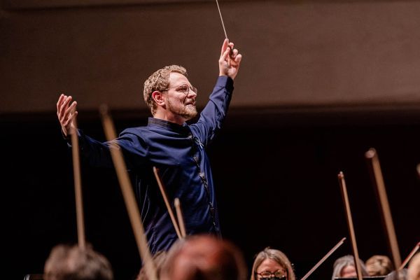Conductor Kevin Sütterlin