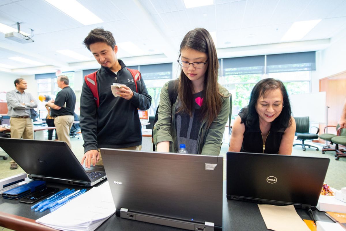 Students at the Tech Fair.