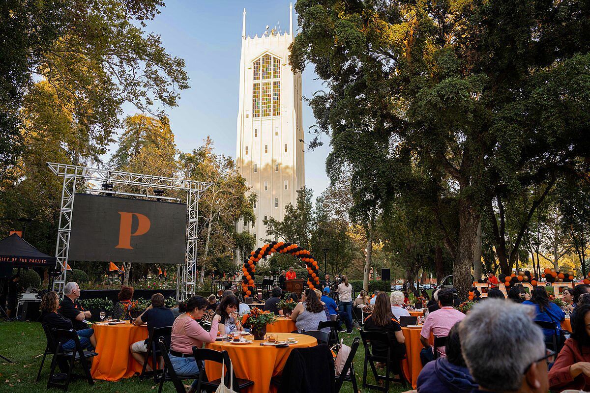 homecoming and family weekend