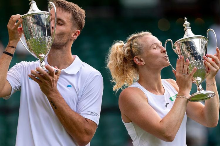 Sem Verbeek and Katerina Siniakova