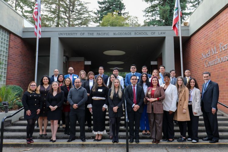 Academia de Litigación group photo