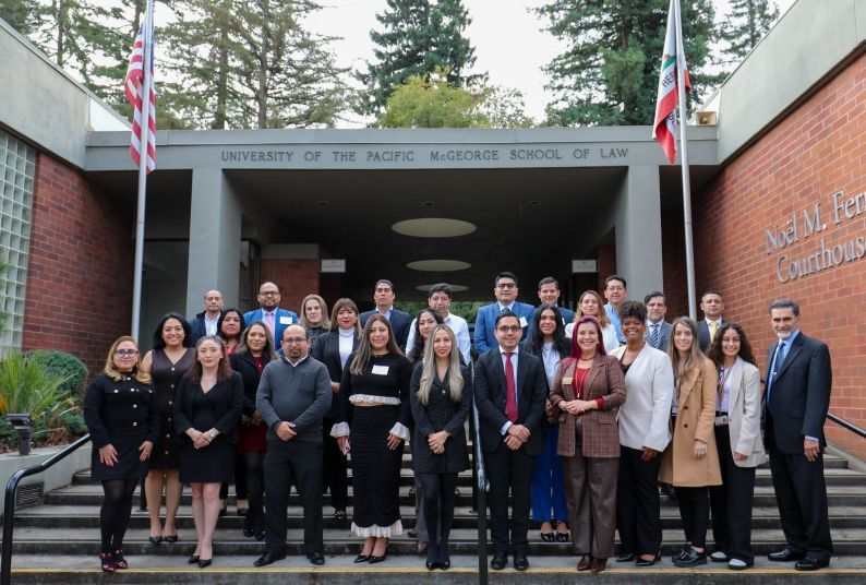 Academia de Litigación group photo