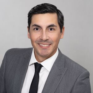 Dr. Gabriel Murphy Echeverria