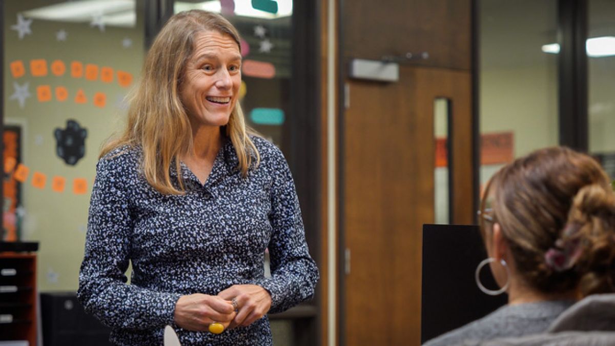 content.field_image.alt