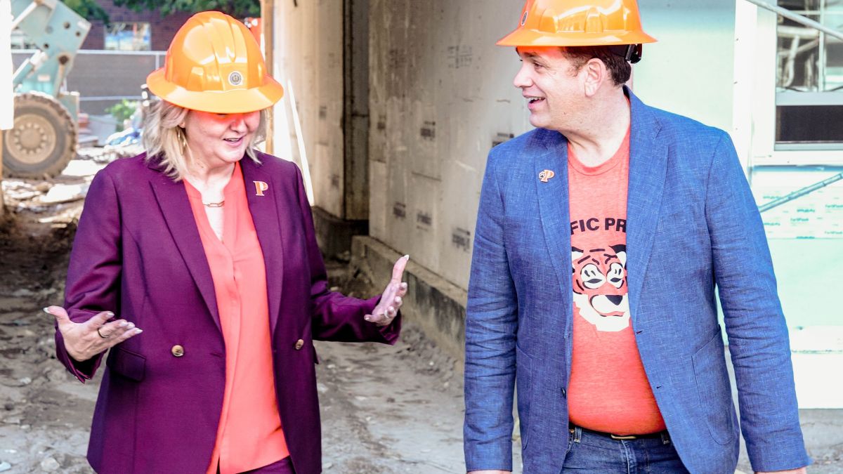 content.field_image.alt